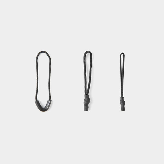 OneMo backpack zipper pull tab